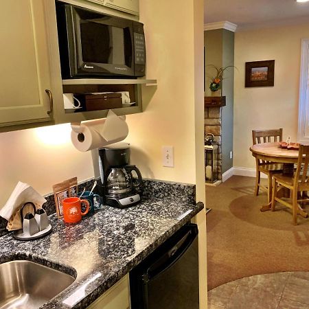 Seven Oaks Bed & Breakfast Lake Geneva Luaran gambar