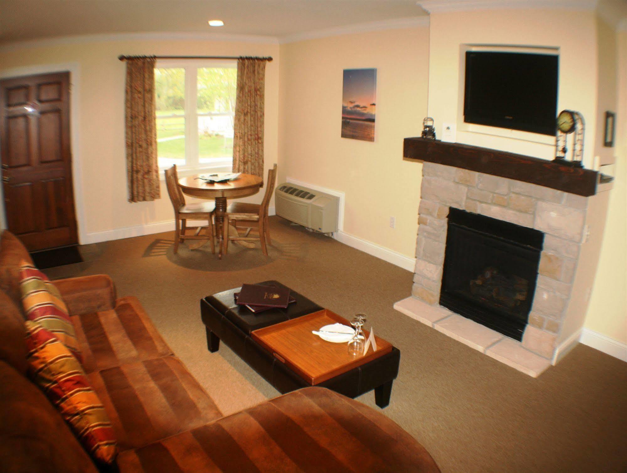 Seven Oaks Bed & Breakfast Lake Geneva Luaran gambar