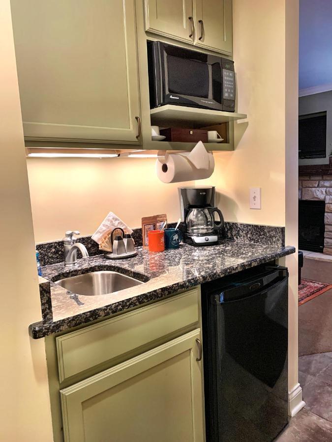 Seven Oaks Bed & Breakfast Lake Geneva Luaran gambar